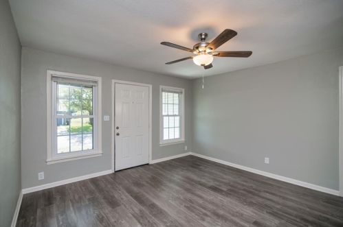 2429 Stephen Lee Dr, Fort Worth TX  76119-2701 exterior