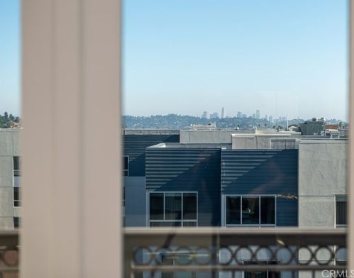 670 Caruso Ave, Glendale CA  91210-1519 exterior