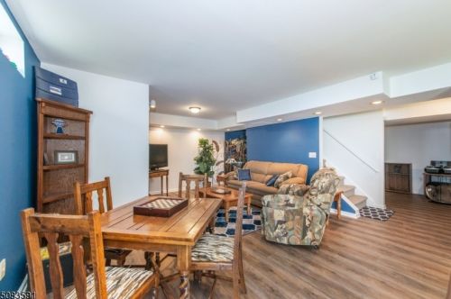 98 Winding Hill Dr, Hackettstown NJ  07840-5671 exterior