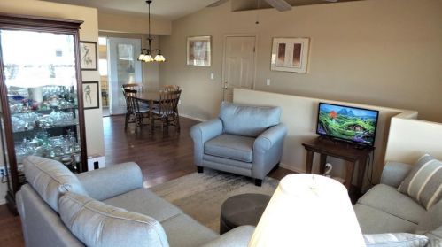 451 Hayden Dr, Pueblo CO  81007-1103 exterior