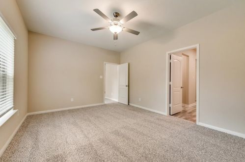 424 Lowery Oaks Trl, Fort Worth TX  76120-1722 exterior