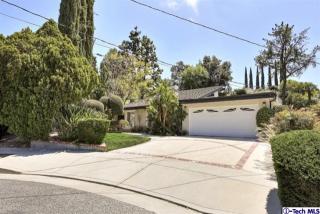 3805 Algonaut Dr, Calabasas, CA 91302-5807