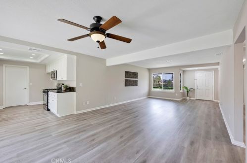 6969 Hillside Ave, Riverside CA  92504-2071 exterior