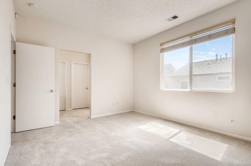 19494 58 Pl, Denver CO 80019-2027 exterior