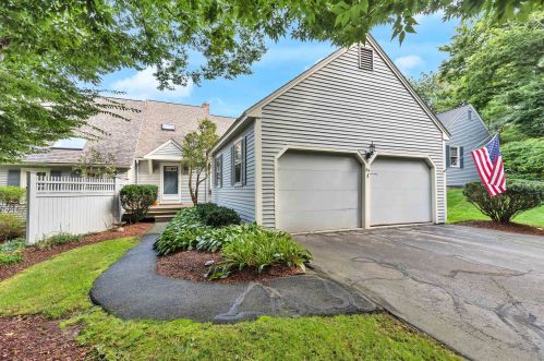 35 Atherton Ln, Amherst, NH 03031-3066