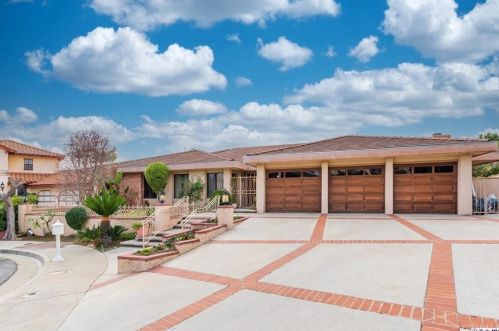 1108 Trafalger Dr, Glendale, CA 91207-1164