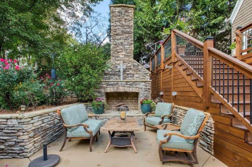 4734 Dudley Ln, Atlanta GA  30327-3330 exterior