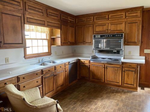 900 Green St, Thomaston, GA 30286-4607