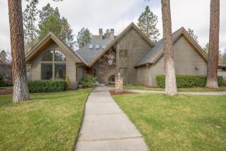 6310 Auer St, Spokane, WA 99223-8330