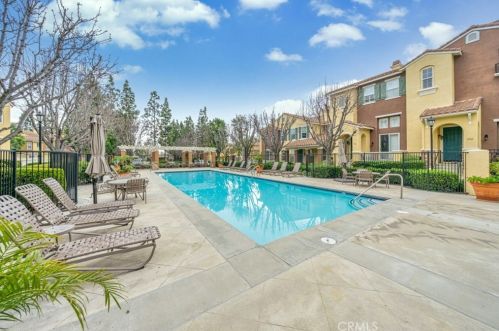 1906 Timberwood, Irvine CA  92620-0286 exterior