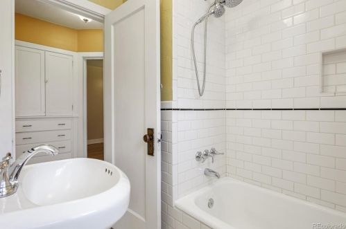 1324 Ash St, Denver CO 80220-2409 exterior