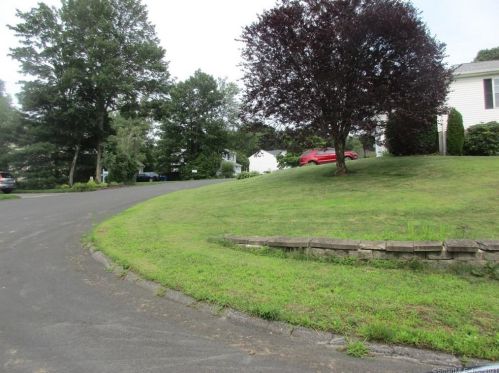 70 Longmeadow Dr, Torrington CT  06790-4100 exterior