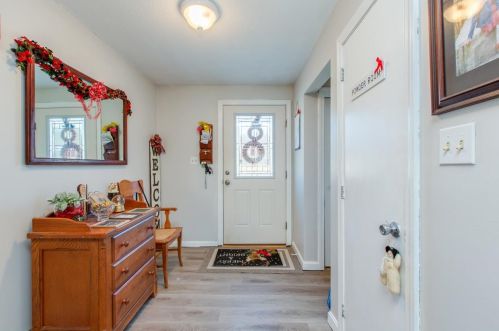 101 Bayberry Ln, Londonderry, NH 03053-4604