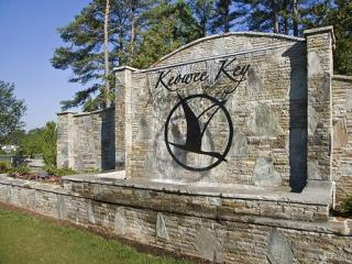 3 Calm Sea Dr, Salem, SC 29676