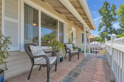 6004 Anthony Dr, Citrus Heights, CA 95662-5008