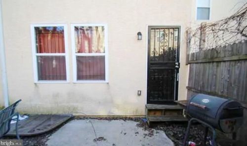 1823 18th St, Philadelphia PA  19121-3309 exterior