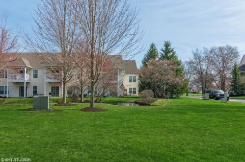 852 Edgewood Gln Dr, Valpo IN exterior