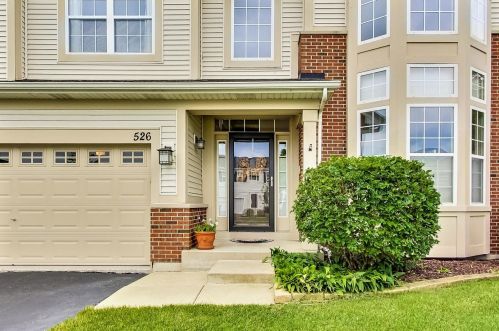 526 Alden Dr, Sycamore, IL 60178-8921