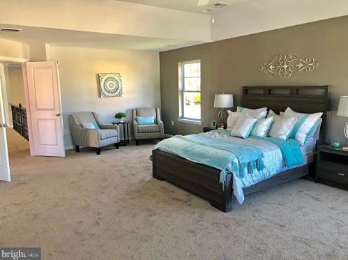 46 Stoneham Rd, Trenton NJ 08638-2746 exterior