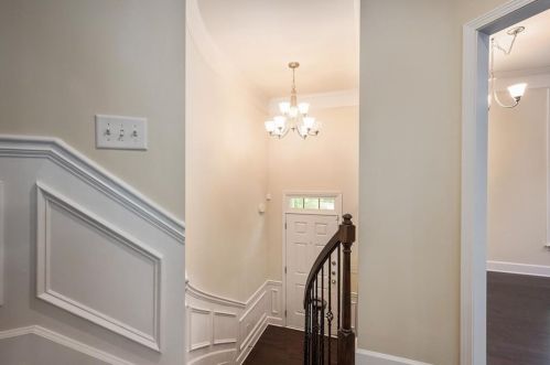3282 Ferncliff Ln, Atlanta GA  30324-2569 exterior