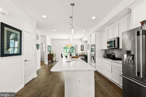 353 Marina Ave, Aberdeen MD  21001-4204 exterior