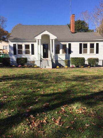 402 Irby Avenue Ext, Laurens, SC 29360-2847
