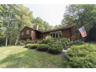 3 Juniper Ln, Sandown, NH 03873-2419