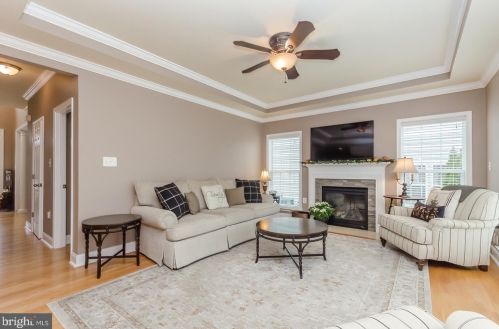 169 Colonial Dr, Charles Town WV 25414-4920 exterior