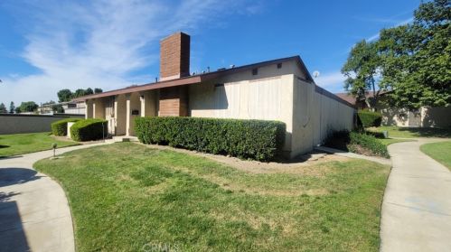 1454 Maxwell Ln, Upland, CA 91786-7015