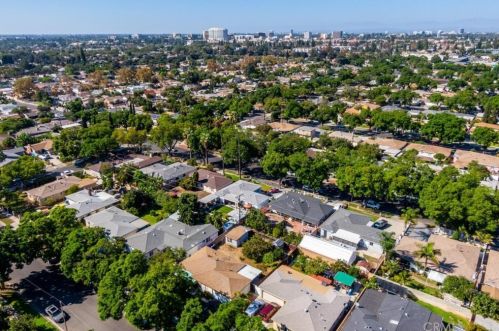 841 Normandy Pl, Santa Ana CA 92701-6223 exterior