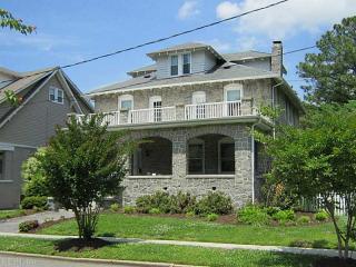 1104 Bedford Ave, Norfolk, VA 23508-1217