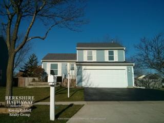 517 Southwood Cir, Streamwood, IL 60107-2286