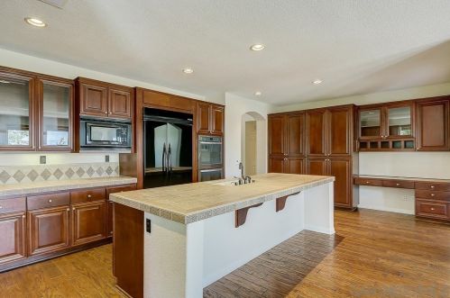 1155 Via Vera Cruz, San Marcos, CA 92078-1380