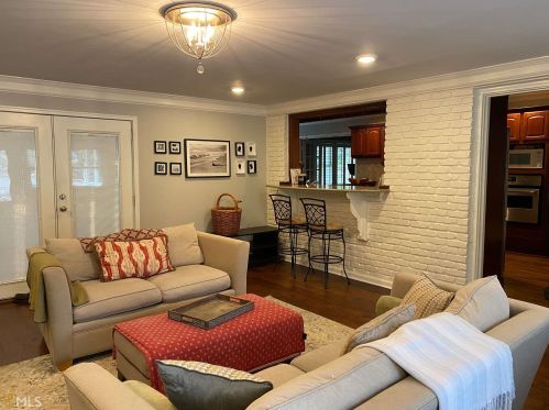6845 Heathfield Dr, Atlanta GA  30328-2035 exterior