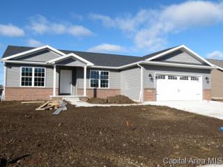 1823 Prairie Vista Dr, Chatham IL  62629-5092 exterior