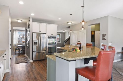 15918 Cobblestone Lake Pkwy, Saint Paul MN  55124-7851 exterior