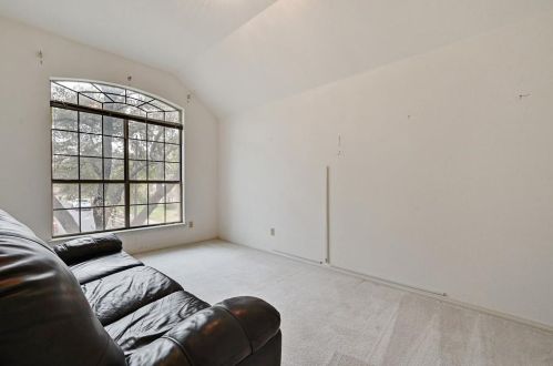 7811 Cheno Cortina Trl, Austin TX  78749-2717 exterior
