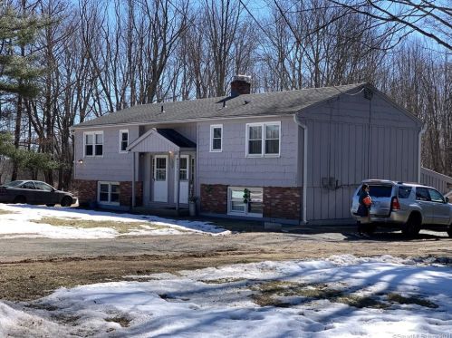 198 Wall St, Hebron, CT 06248-1533