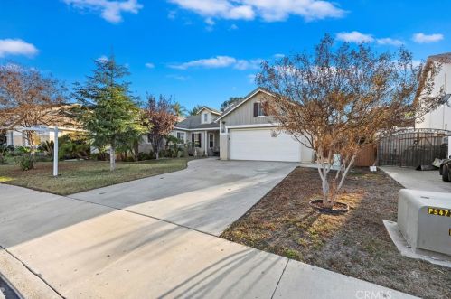 12537 Poinsetta Dr, Riverside, CA 92503-7067