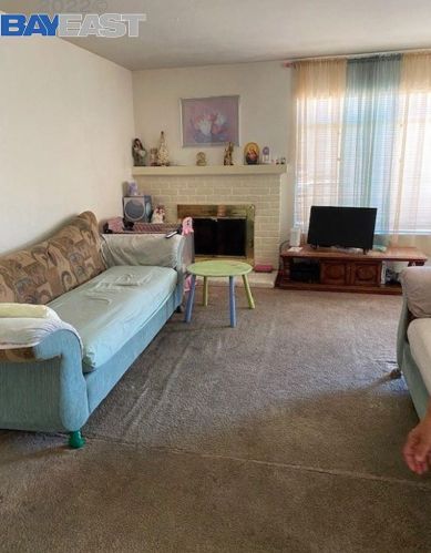 25812 Seaver St, Hayward, CA 94545-2552