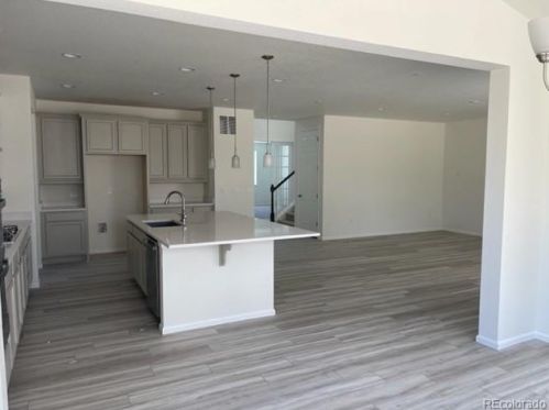 27404 Roxbury Pl, Denver CO  80016 exterior