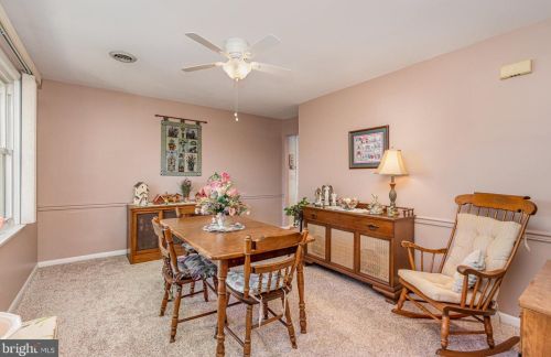 904 Pheasant Dr, Carlisle PA 17013-1255 exterior