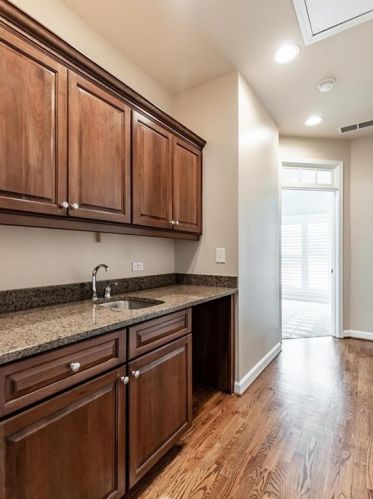 815 Highland Green Way, Atlanta GA  30306-5212 exterior