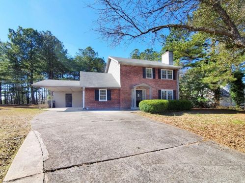 2808 Pine Meadow Dr, Marietta GA  30066-5624 exterior