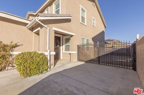 44034 Marbella St, Lancaster CA 93536-6856 exterior