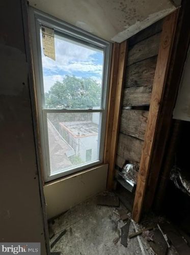 129 63rd St, Philadelphia PA 19142-2303 exterior