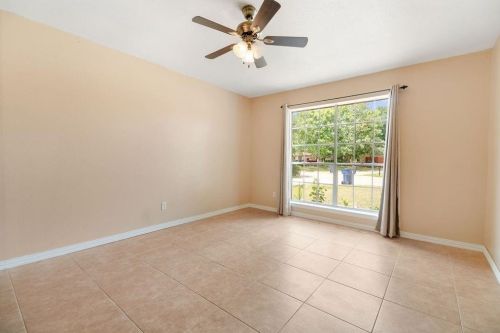 521 Gardenia St, Angleton TX 77515-4865 exterior