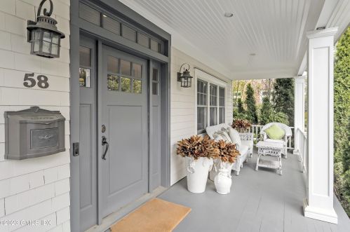 58 Connecticut Ave, Greenwich CT  06830-5737 exterior