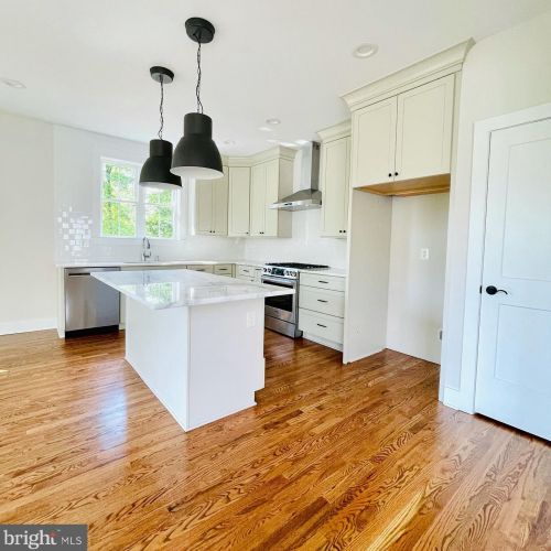 113 Spot Clb Rd, Arnold MD 21012-1002 exterior