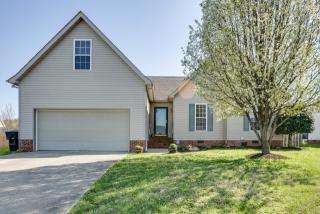 526 Heartland Ln, Murfreesboro, TN 37127-7118